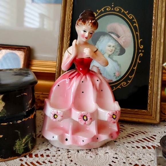 Vintage Lipstick Organizer - Picture 1 of 7